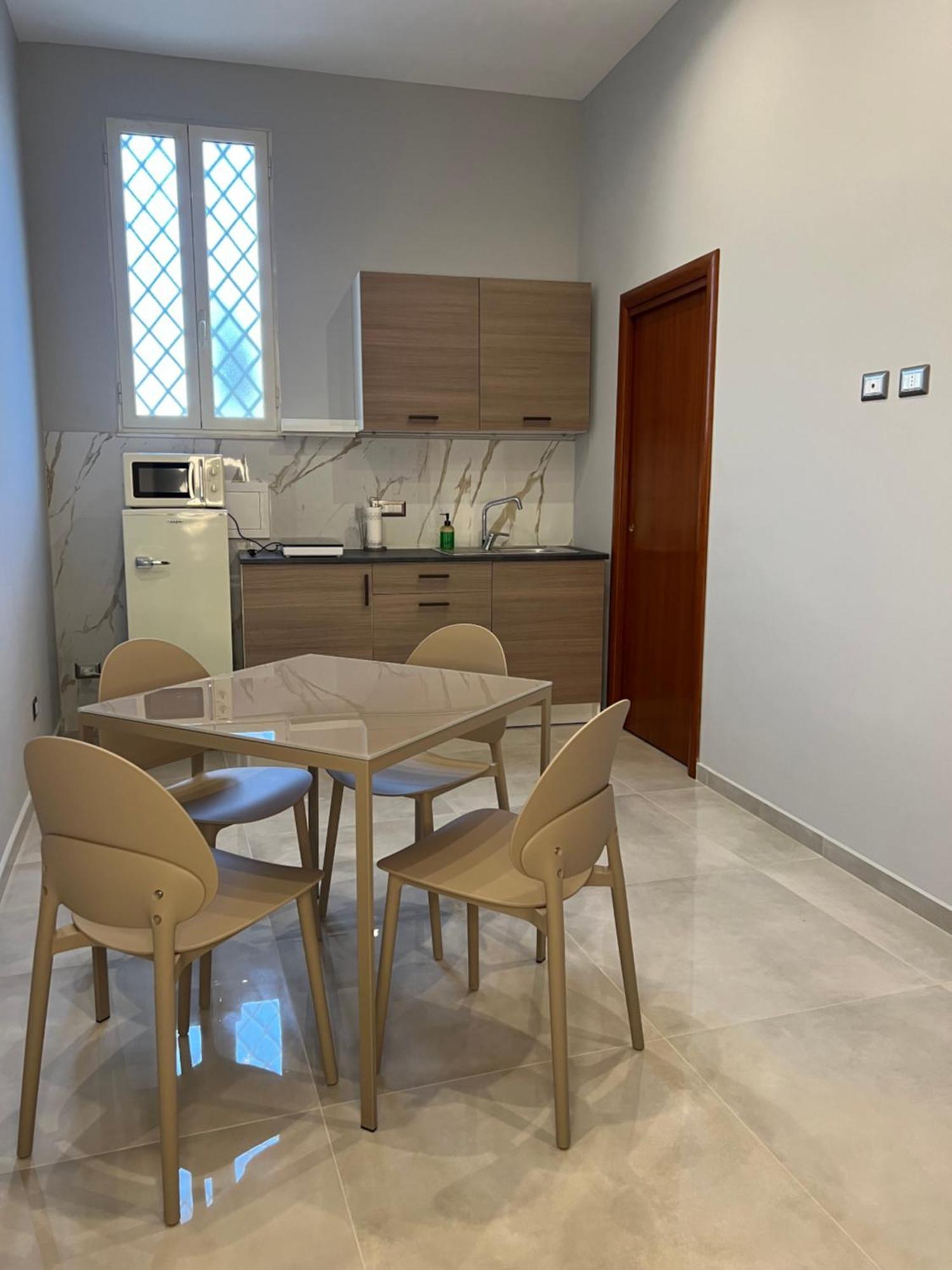 Apartment Ninetta A Toledo Neapel